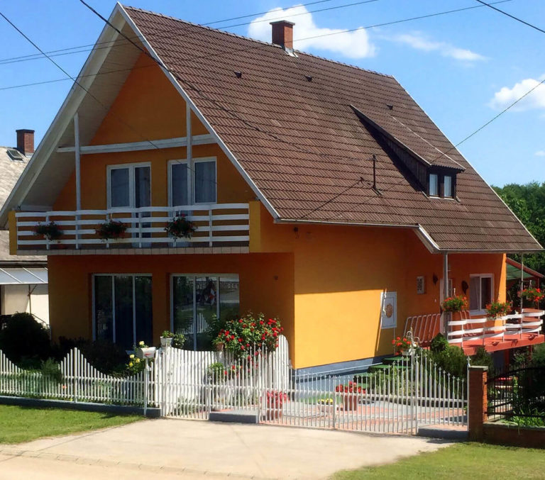 SeSil Apartman (Pusztavám)
