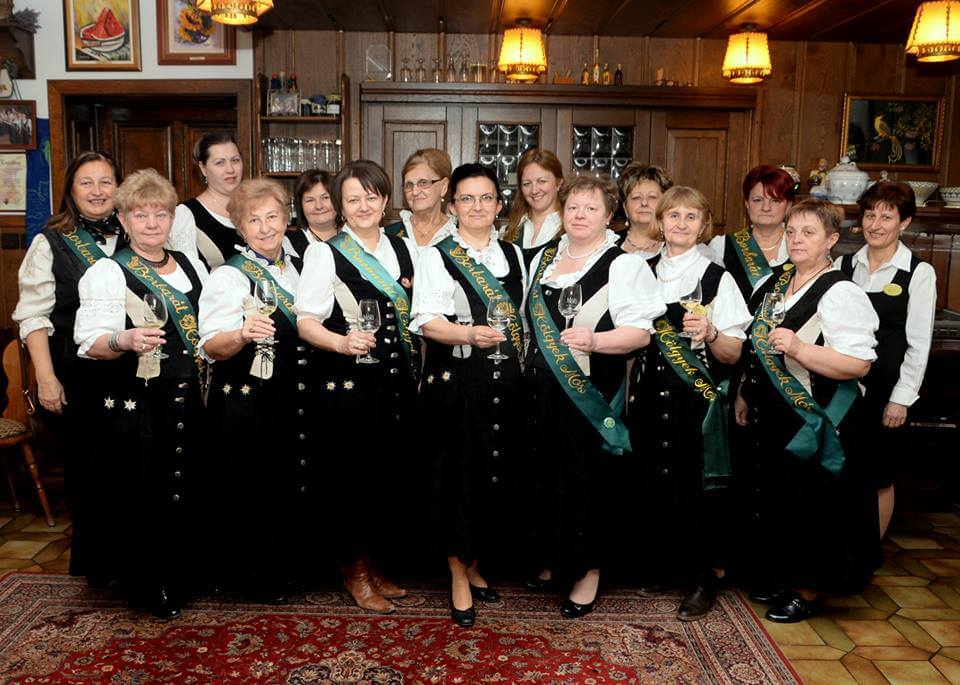 Borbarát Hölgyek Egyesülete - csoportkép